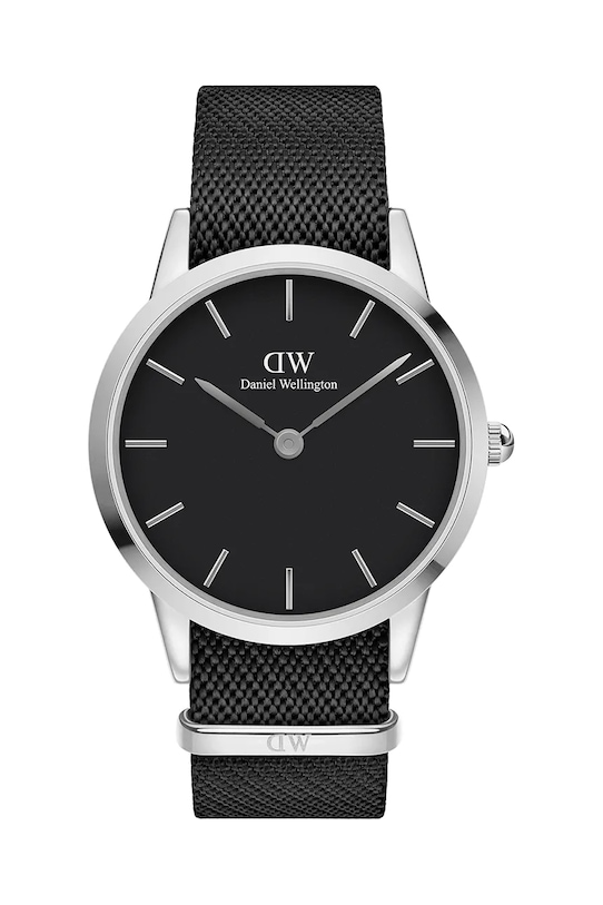 

Часы Daniel Wellington, черный