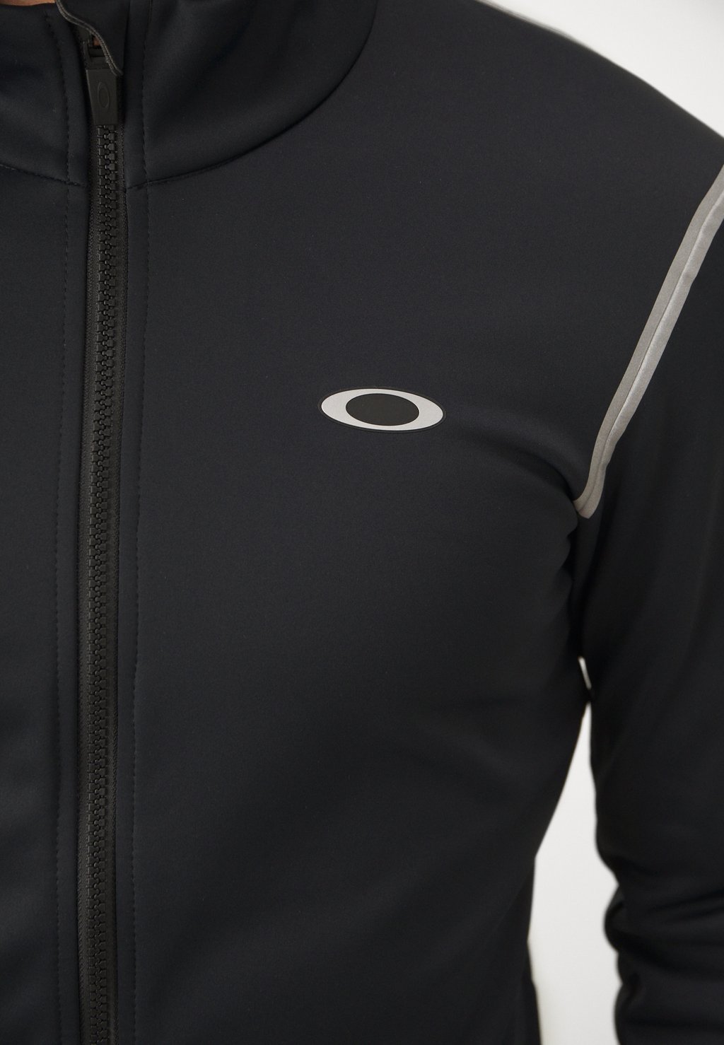 

Куртка для велоспорта ENDURANCE ULTRA GORE TEX ROAD JACKET Oakley, черный