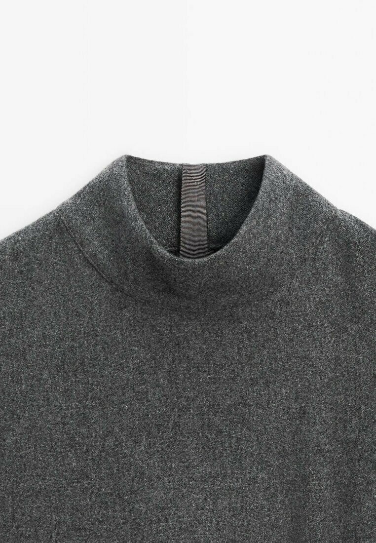 

Дневное платье Massimo Dutti, серый