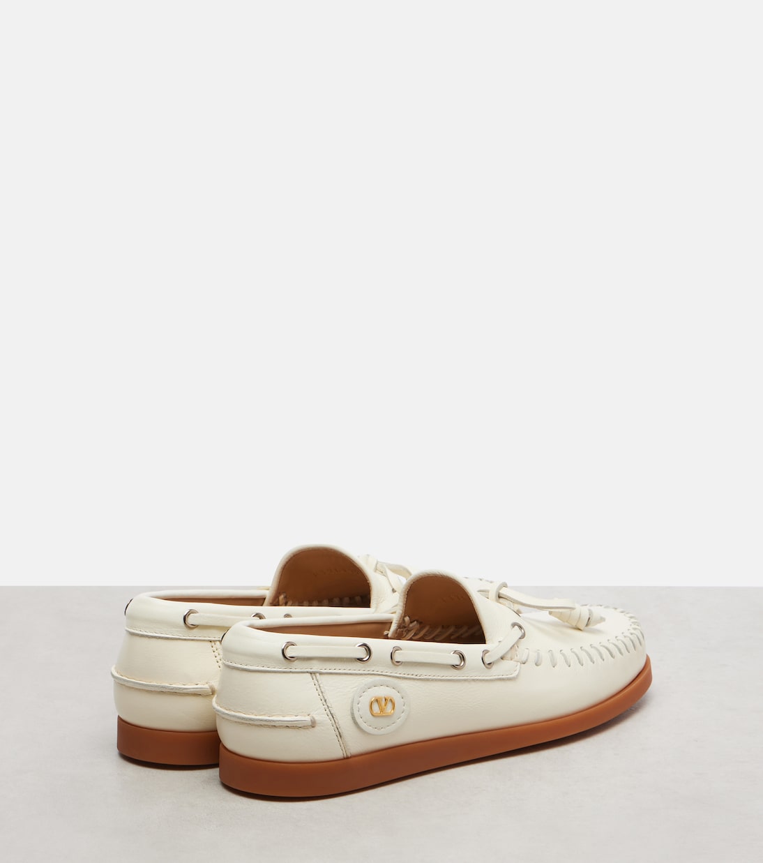 Туфли-лодочки Palm Avenue VLogo из кожи Valentino Garavani, слоновая кость — фото 2
