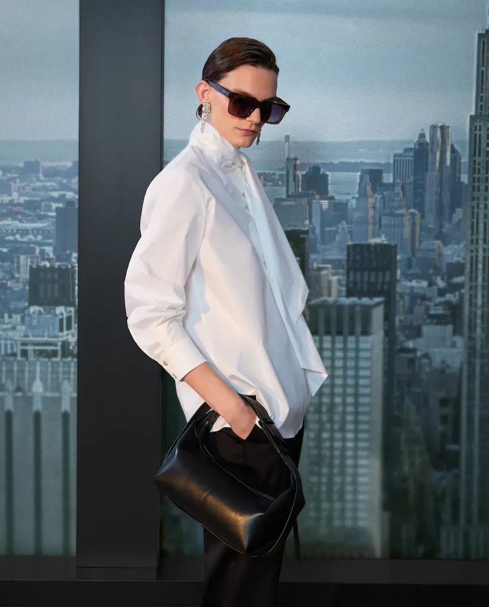 

Женская рубашка с воротником-бантом Woman Limited El Corte Inglés, белый