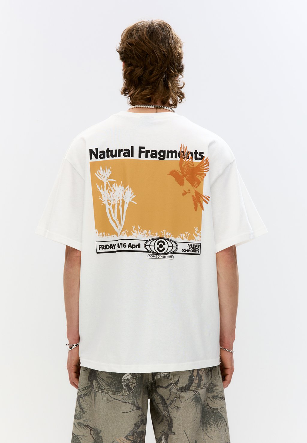 

Футболка с принтом NATURAL FRAGMENTS PULL&BEAR, белый