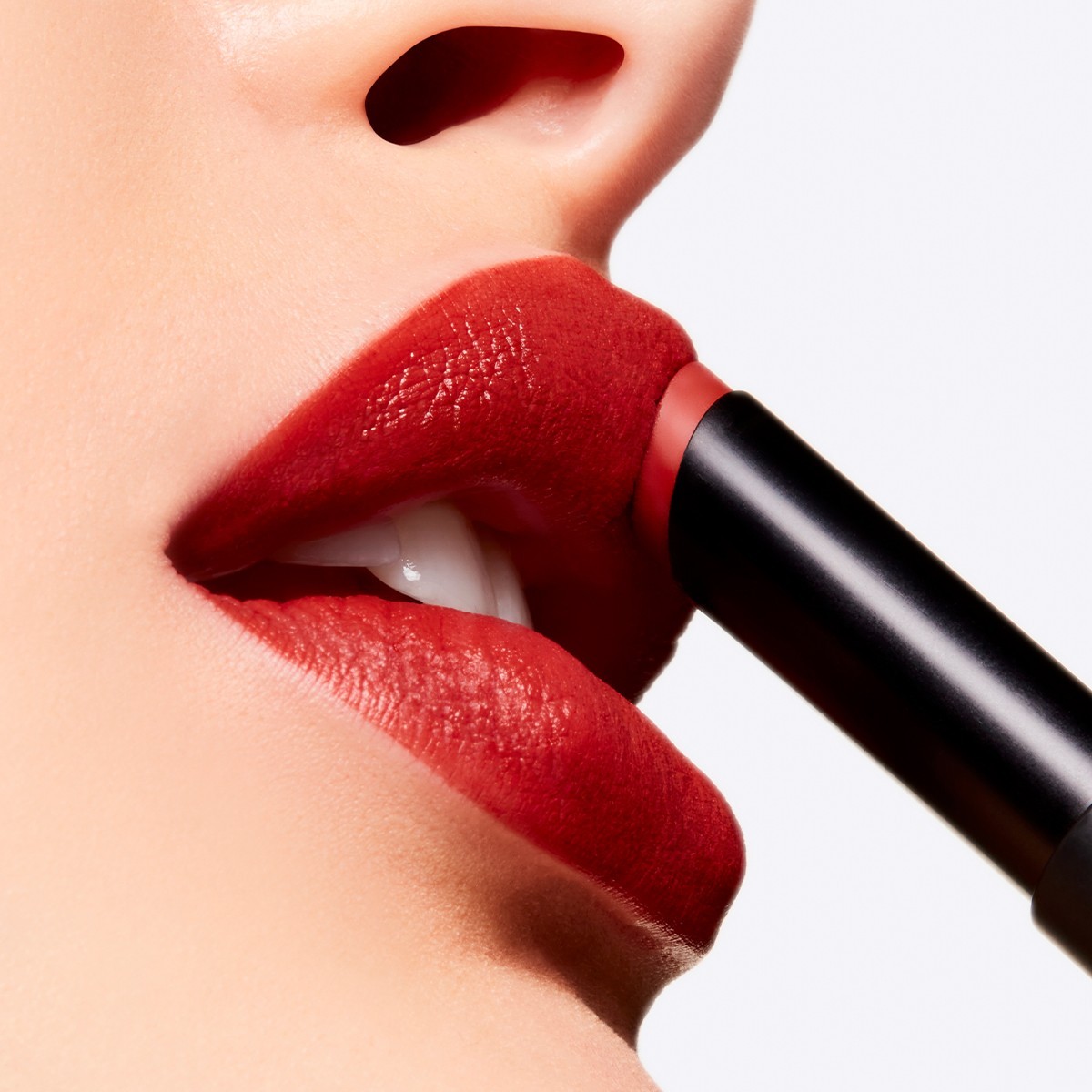 Помада для губ powder kiss velvet blur slim stick Mac, nice spice, вес 2 гр. — фото 4
