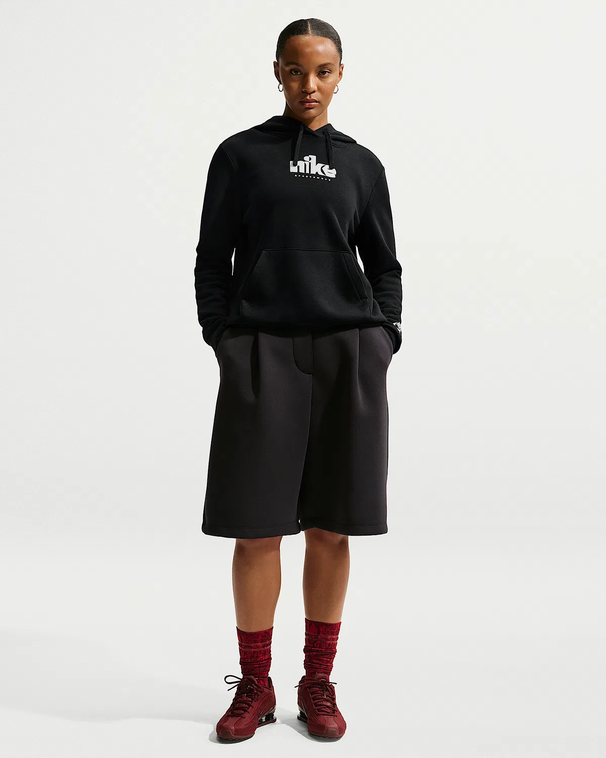 Женская худи с принтом Nike Sportswear Club Fleece, Black/White — фото 4