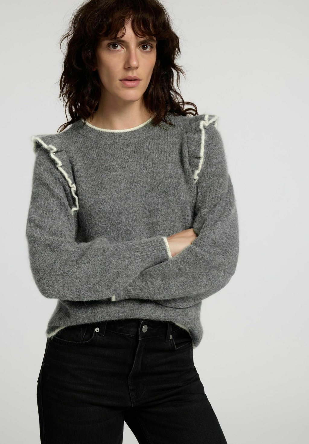 

Джемпер SLFALVA FRILLS O-NECK Selected Femme, темно-серый