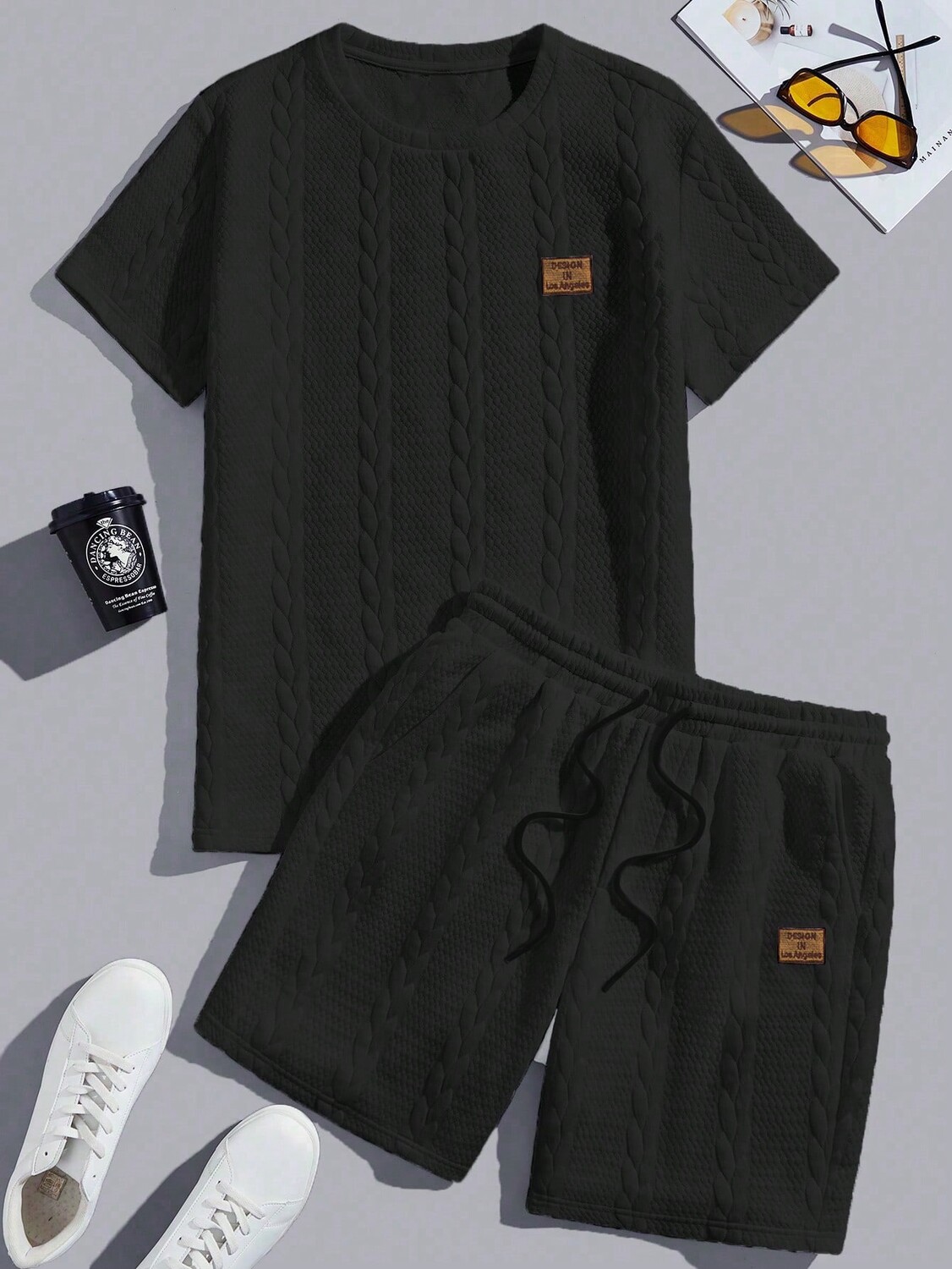 

Комплект из двух предметов Homme: футболка с короткими рукавами и круглым вырезом и шорты на кулиске. Для мужчин больших размеров Manfinity, черный
