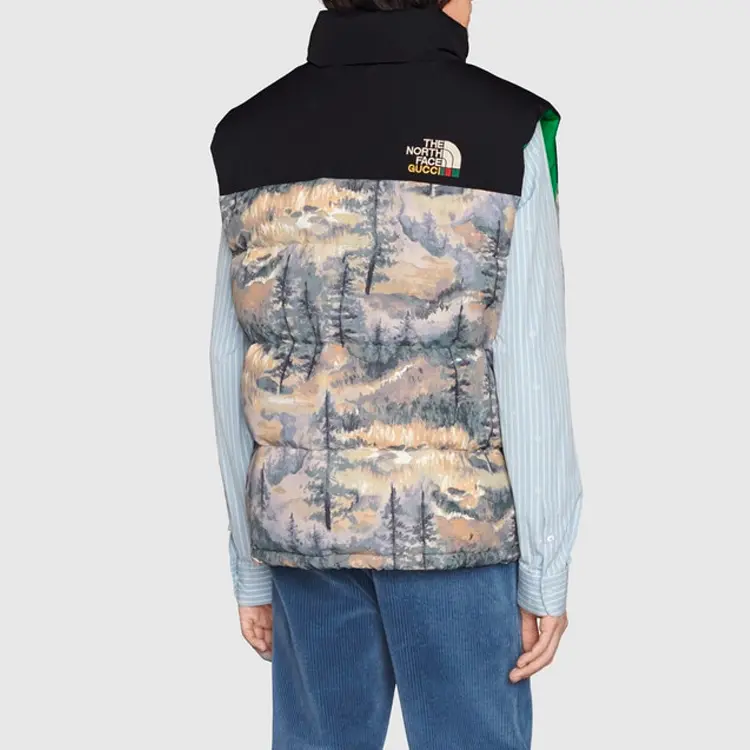 Пуховик The North Face X Gucci с принтом леса, Forest Print — фото 4