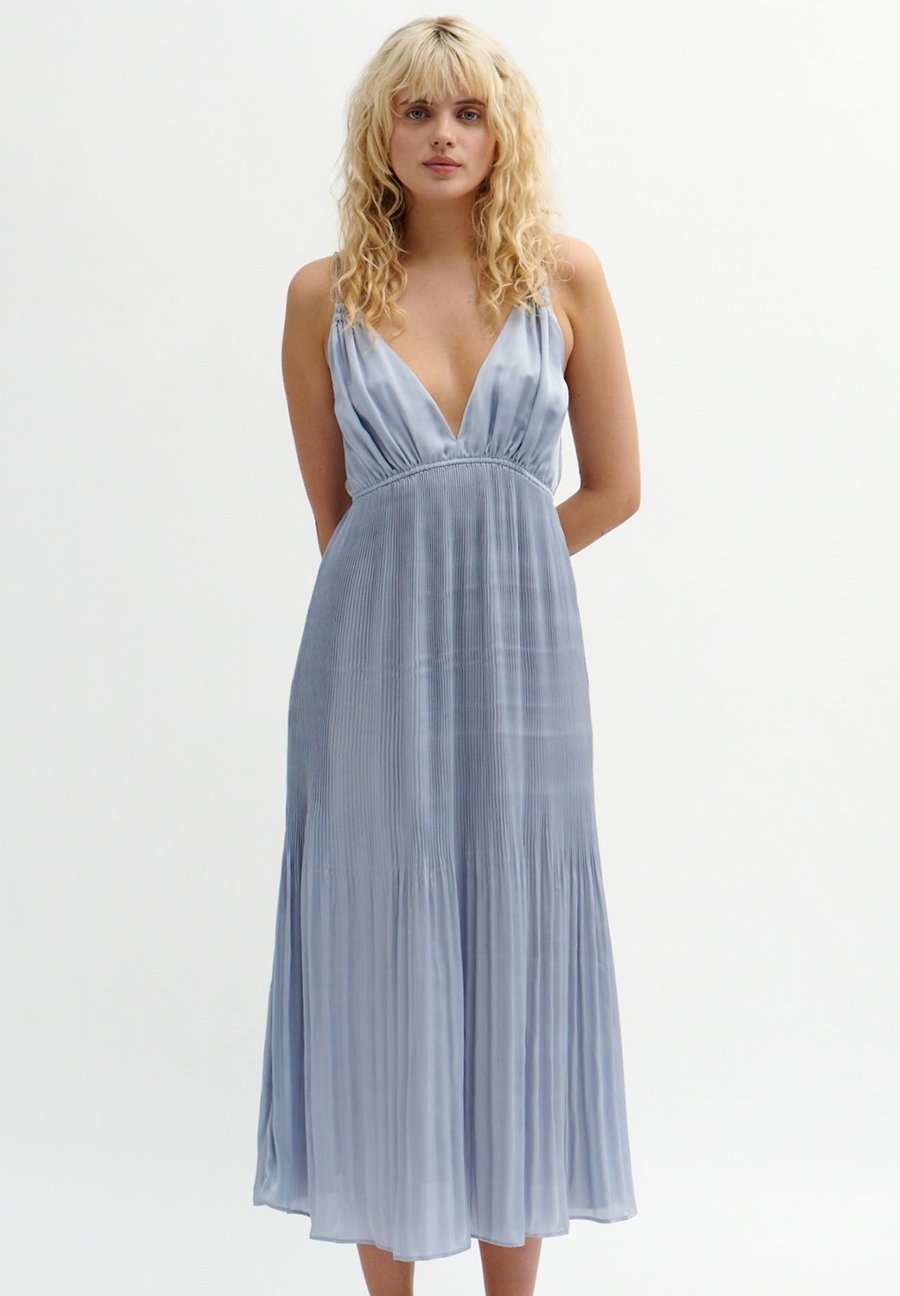 

Платье Résumé Cocktail dress / Party dress, Ice Blue/Blue