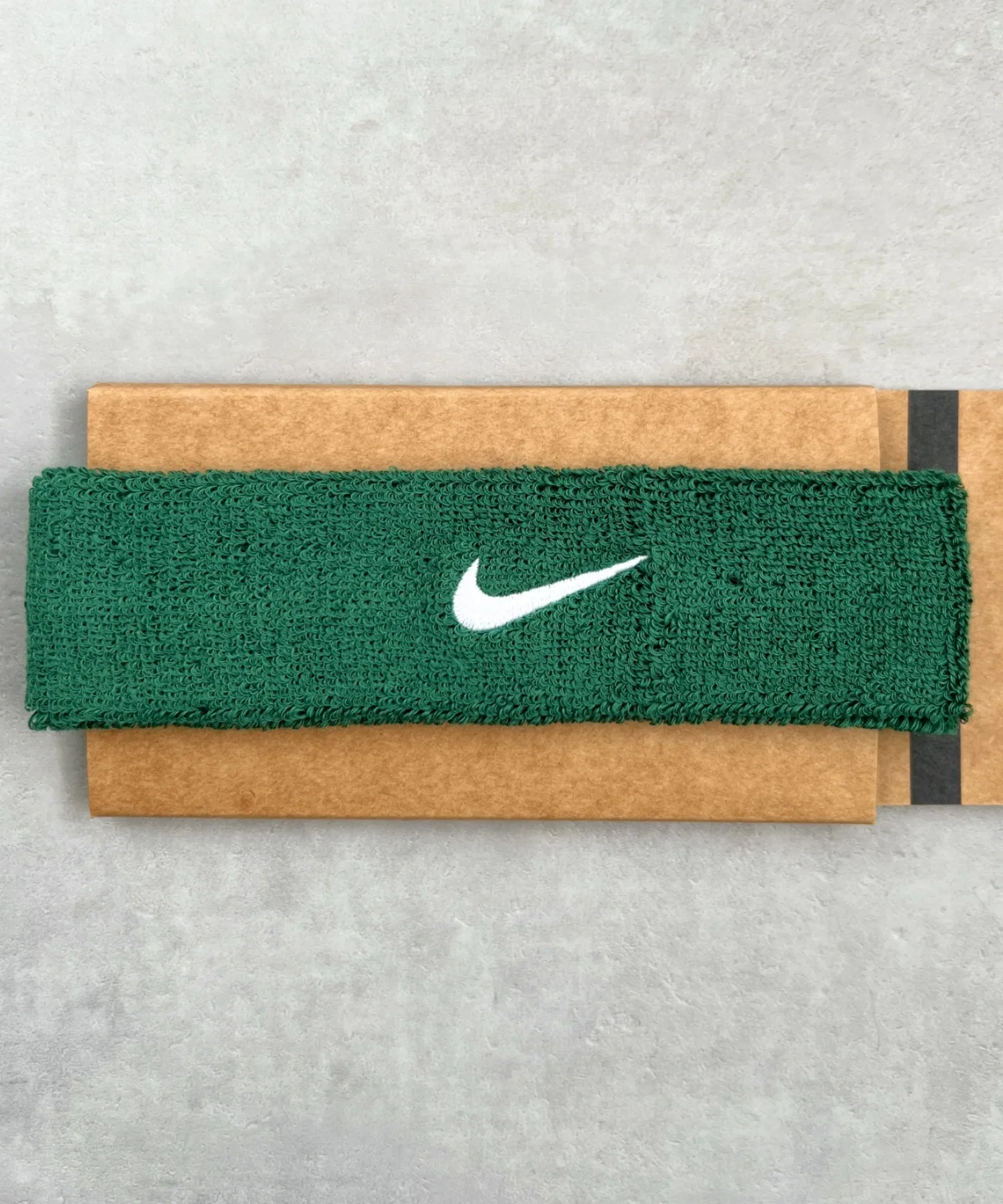 NIKE (Nike) / Повязка на голову с вышитым логотипом Swoosh