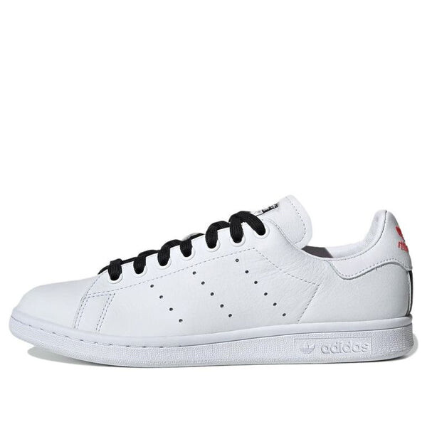 

Кроссовки Стэн Смит Adidas, белый