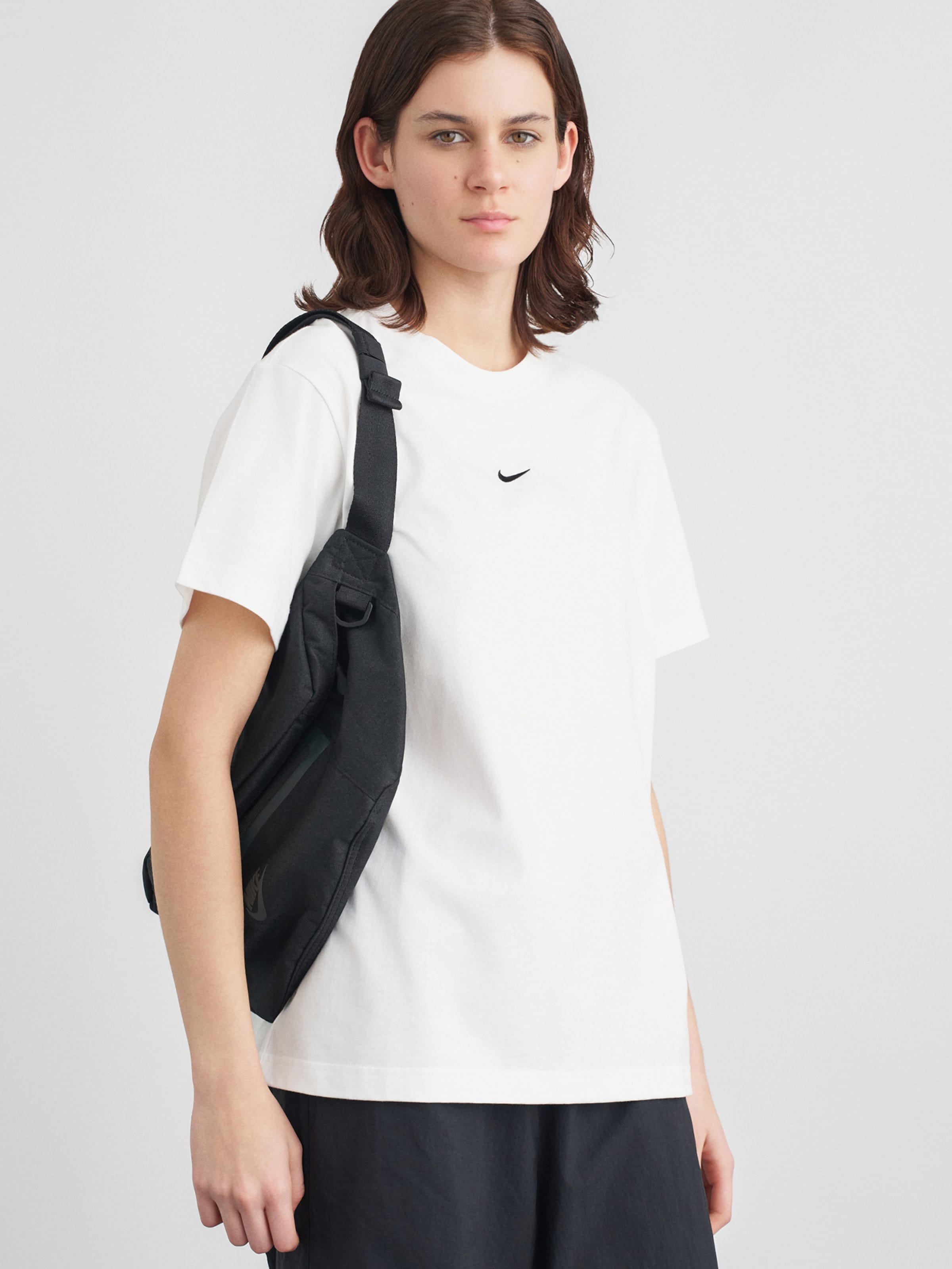 Nike Sportswear Футболка 'CLASSIC' в белом цвете — фото 2