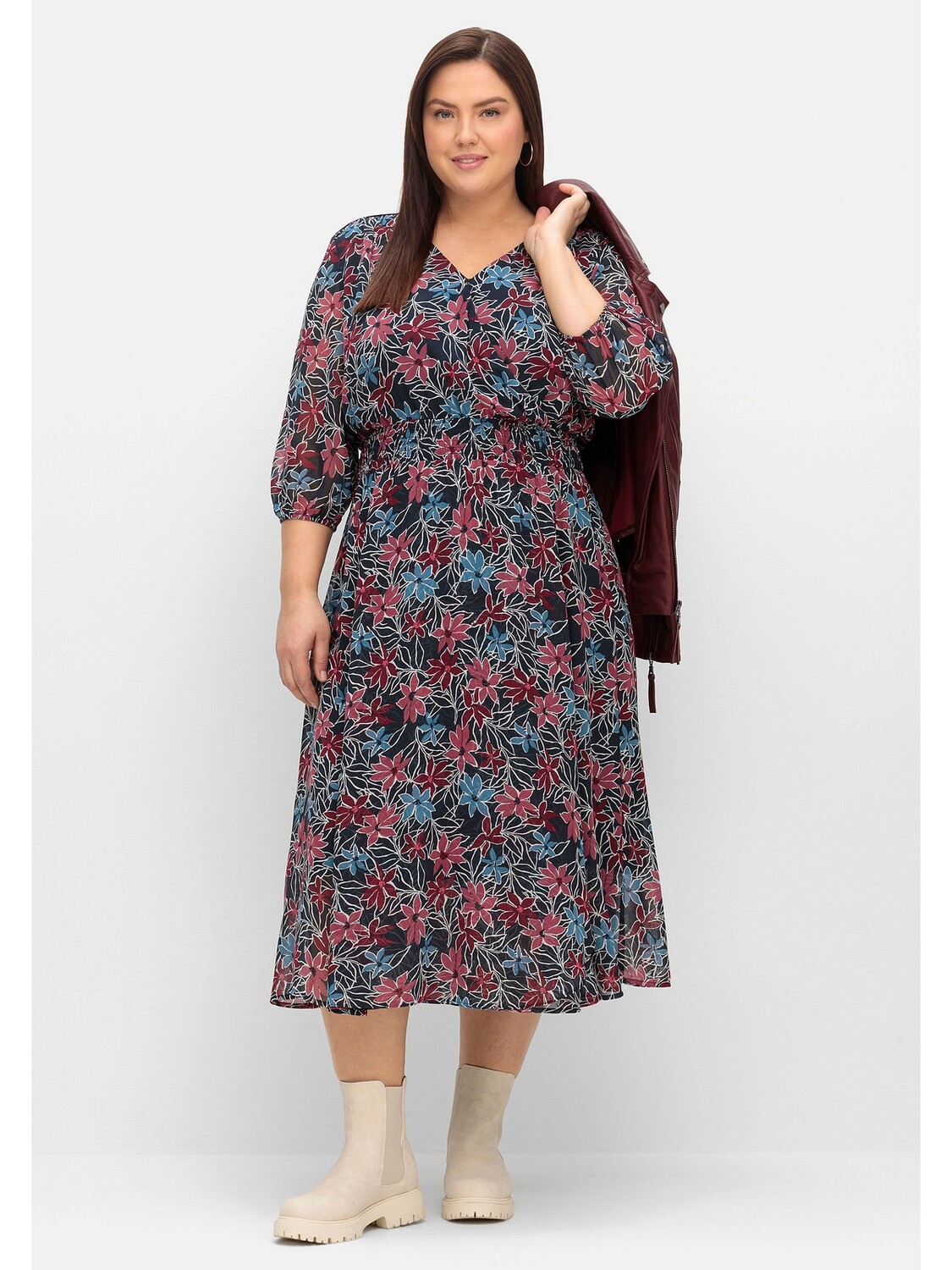 

Платье sheego Chiffon, цвет nachtblau gemustert