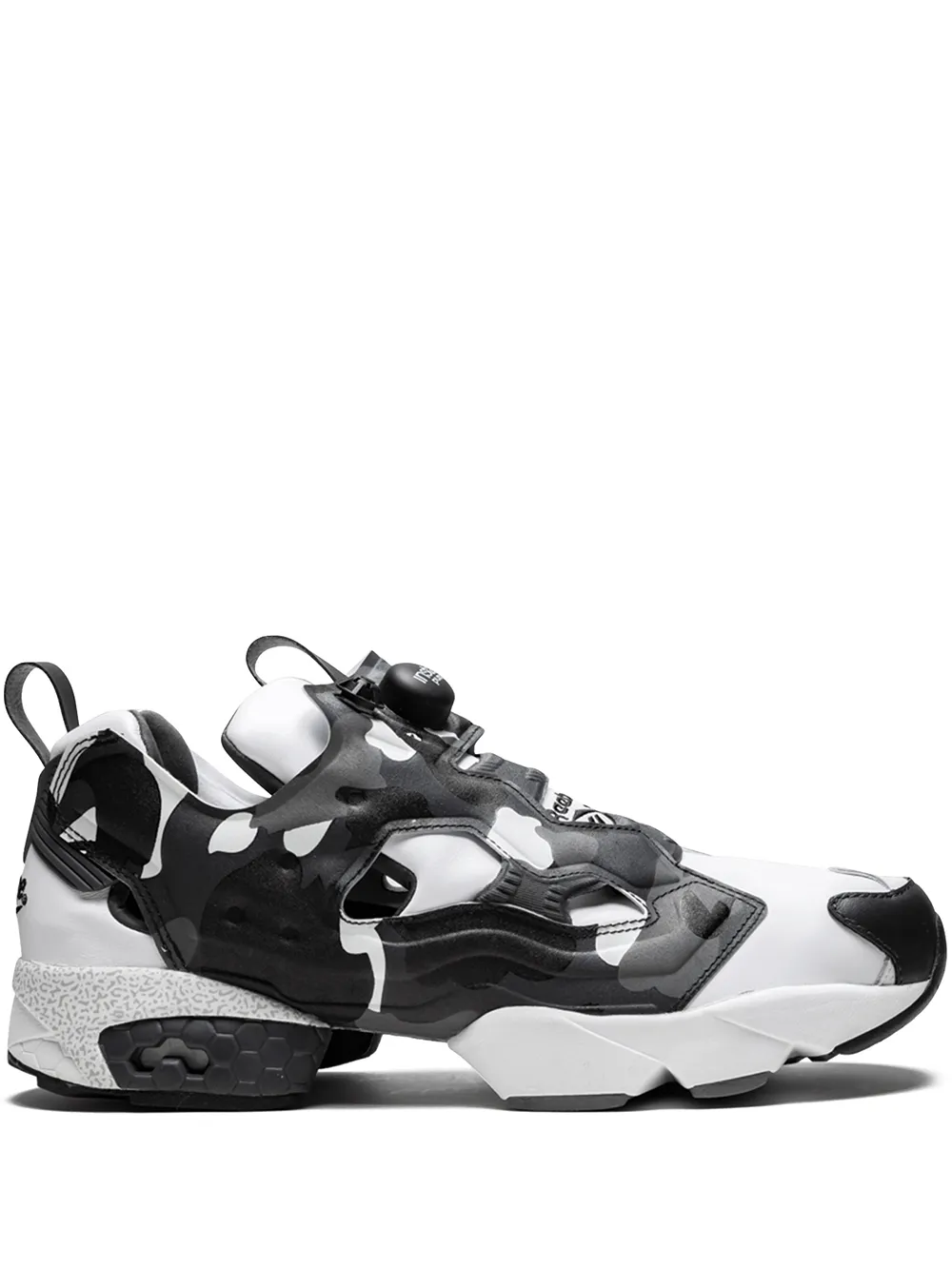 

Кроссовки InstaPump Fury из коллаборации с Mita и Bape REEBOK, белый