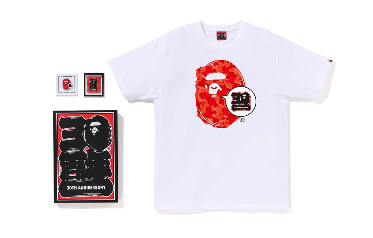 Bape Store Seoul Bape 30th Anniversary Ape Head Футболка A BATHING APE, белый-подарочный набор — фото 4