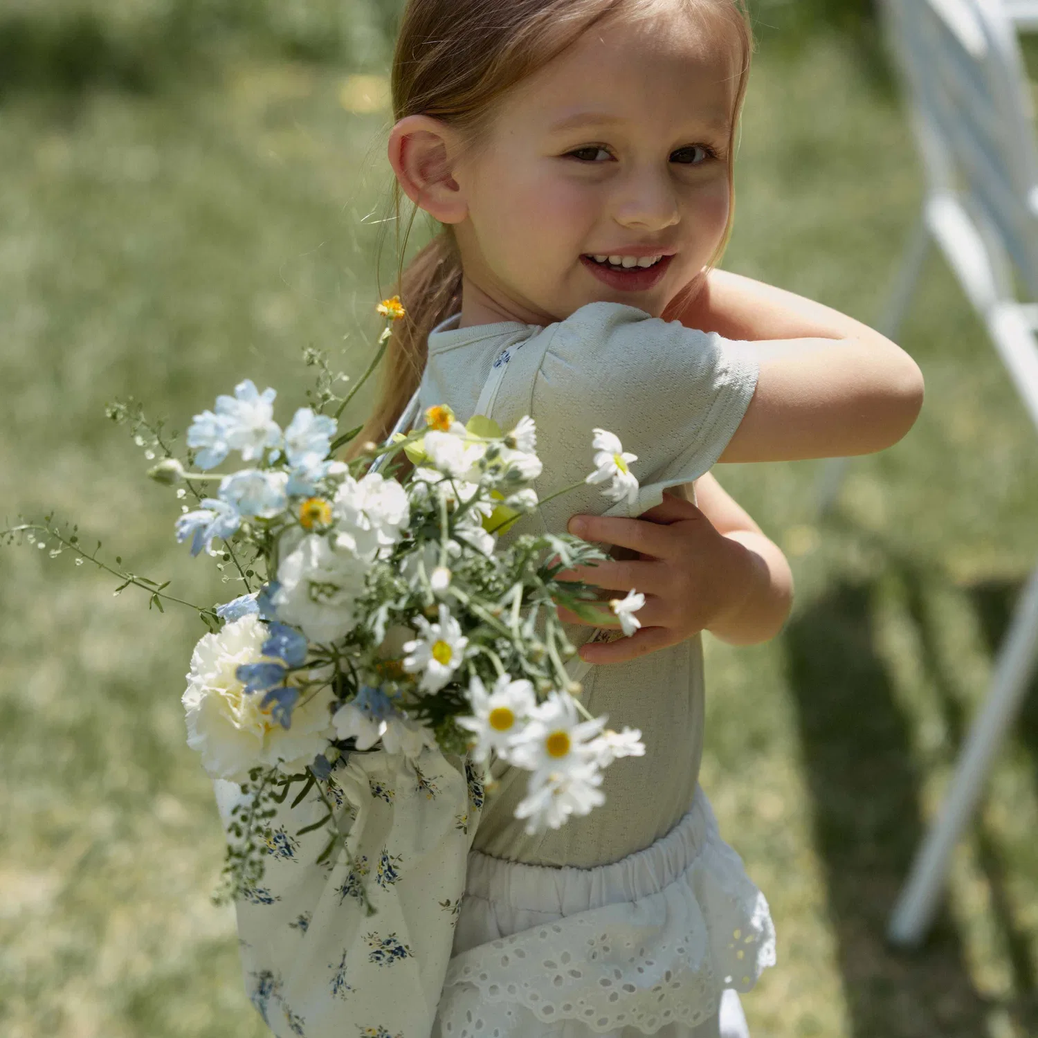 Детская футболка Eyelet цвета мох от Meri And — фото 4