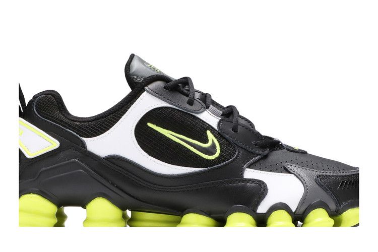 Кроссовки Nike Wmns Shox TL Nova 'Black Lemon Venom', черный — фото 3