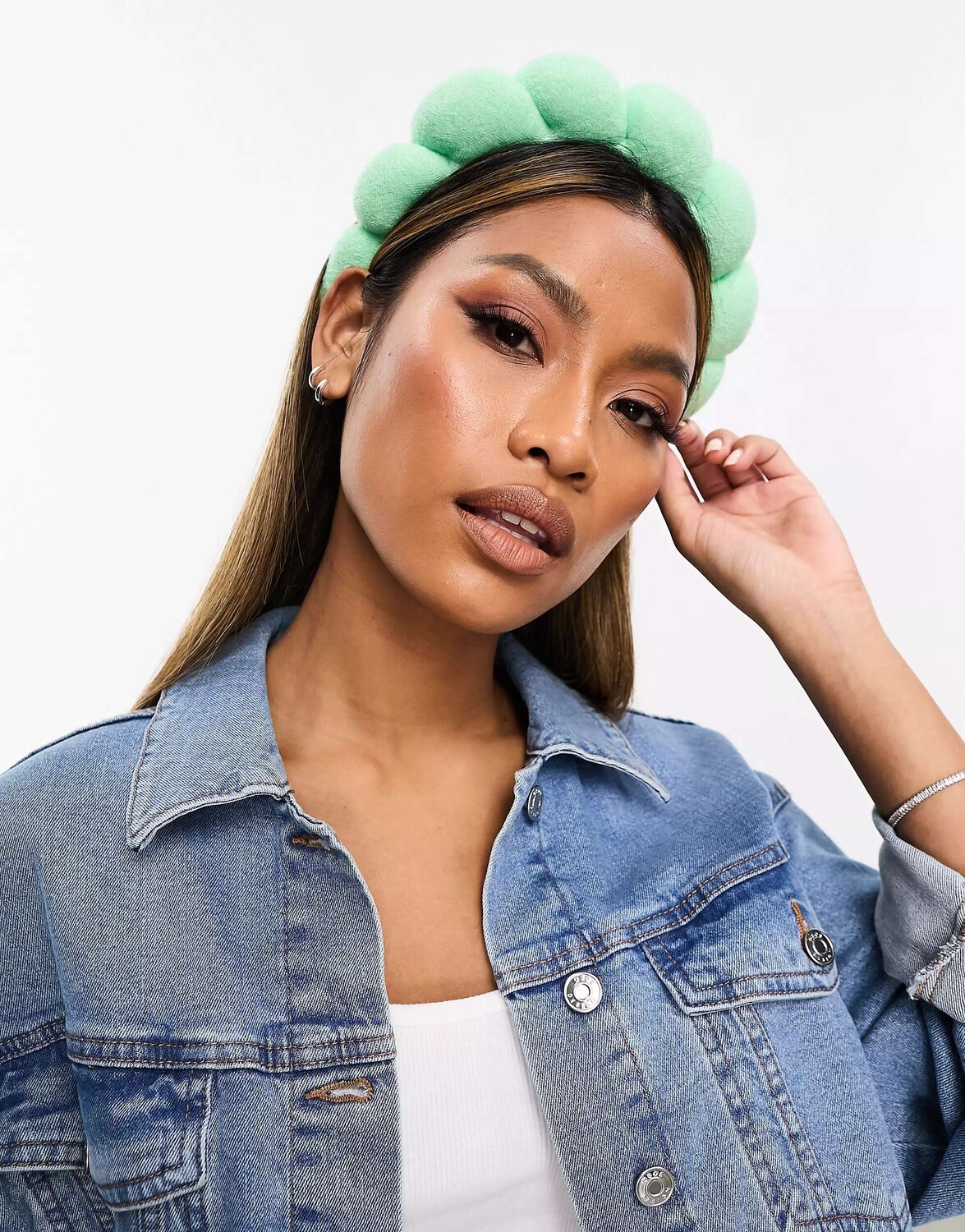 

Эсилокс Эксклюзивная повязка на голову ASOS Bubble Spa, мятный цвет