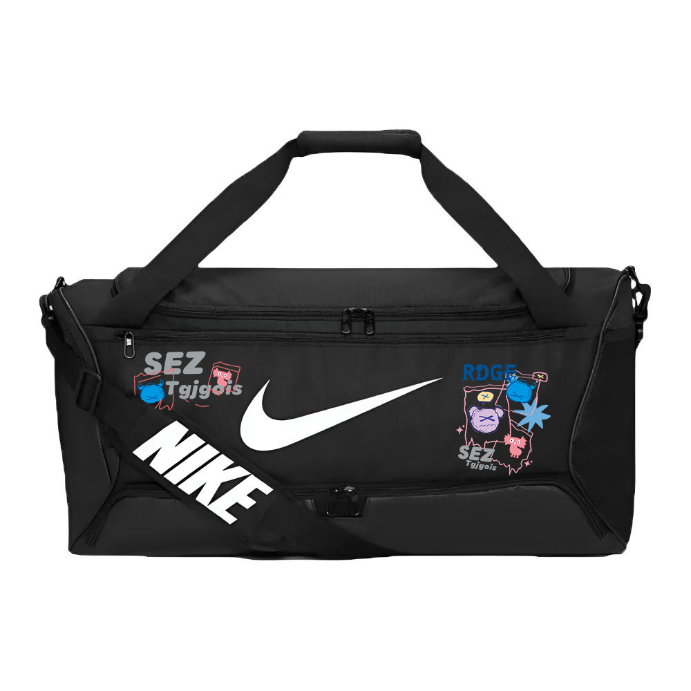 

Nike Чёрная дорожная сумка с белым принтом унисекс, Red Eye