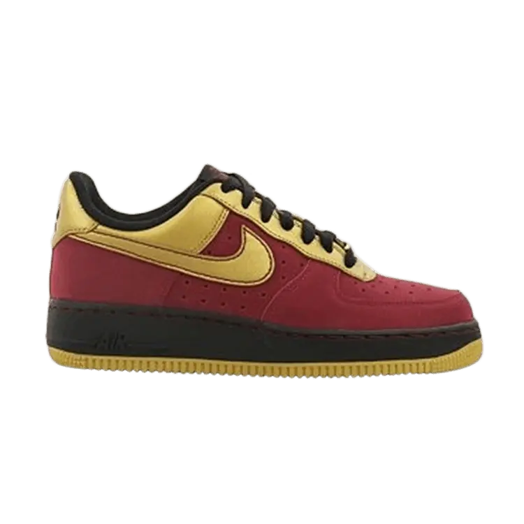 

Кроссовки Nike Wmns Air Force 1 07Team Red Gold, красный