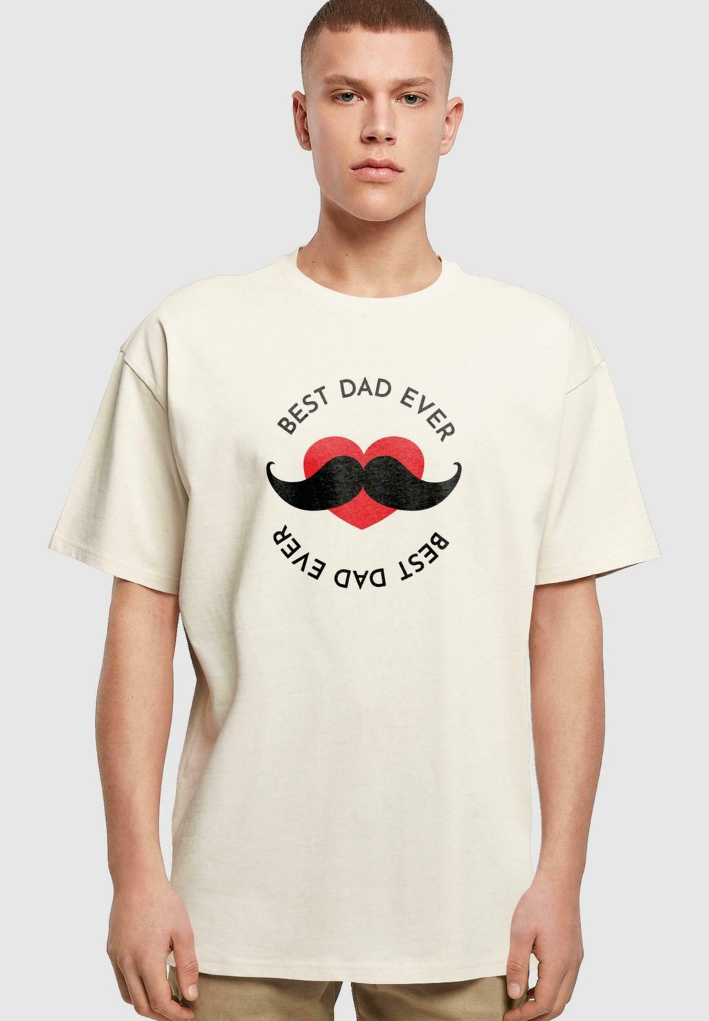 

Рубашка с принтом FATHERS DAY Merchcode, песочный