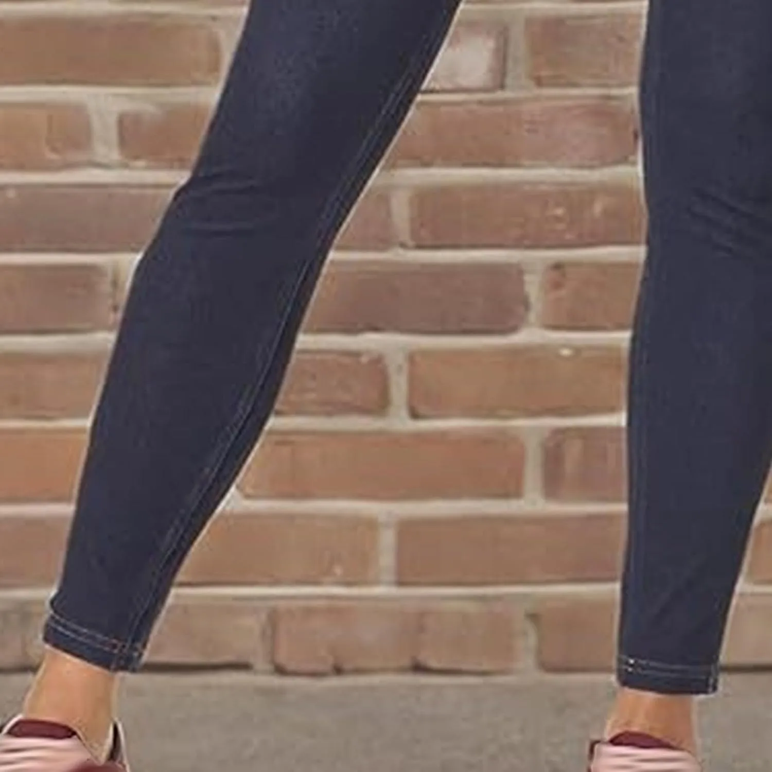 Джинсы для женщин Plus Size High Waisted Skinny с потертостями — фото 3
