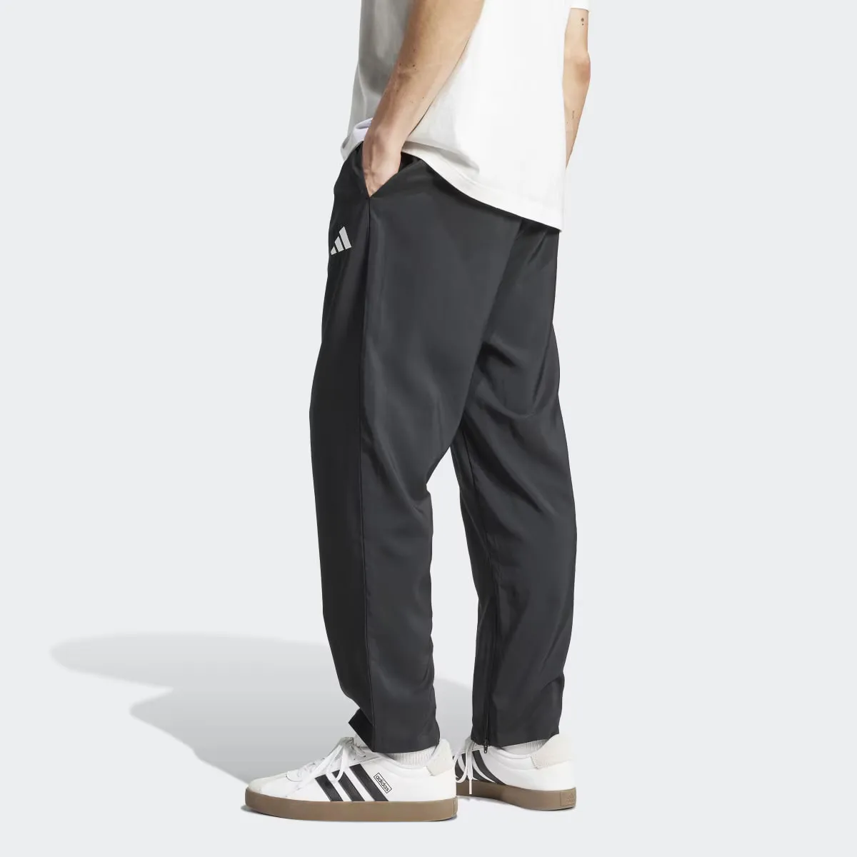Мужские брюки Adidas Essentials Stanford с небольшим логотипом и открытым краем, черный — фото 2