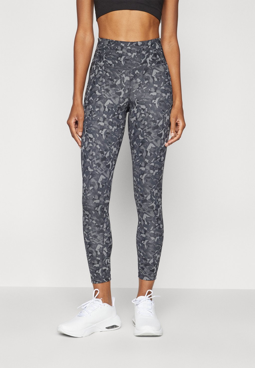 

Леггинсы TAD GRAPHIC 7/8 Puma, черный