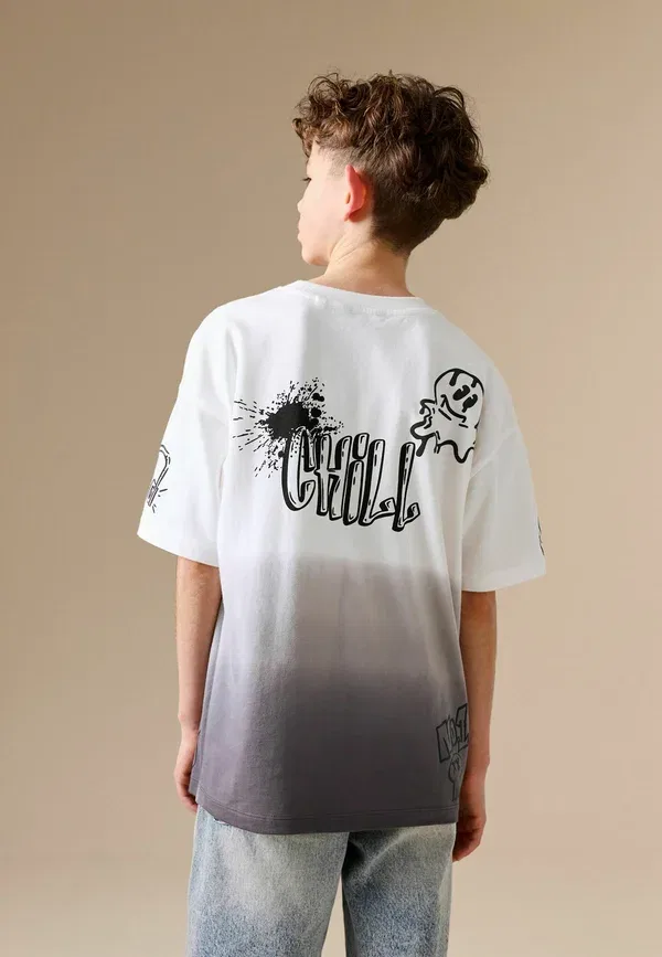 Футболка с принтом Next, Regular fit, короткий рукав, серо-белый dip dye граффити