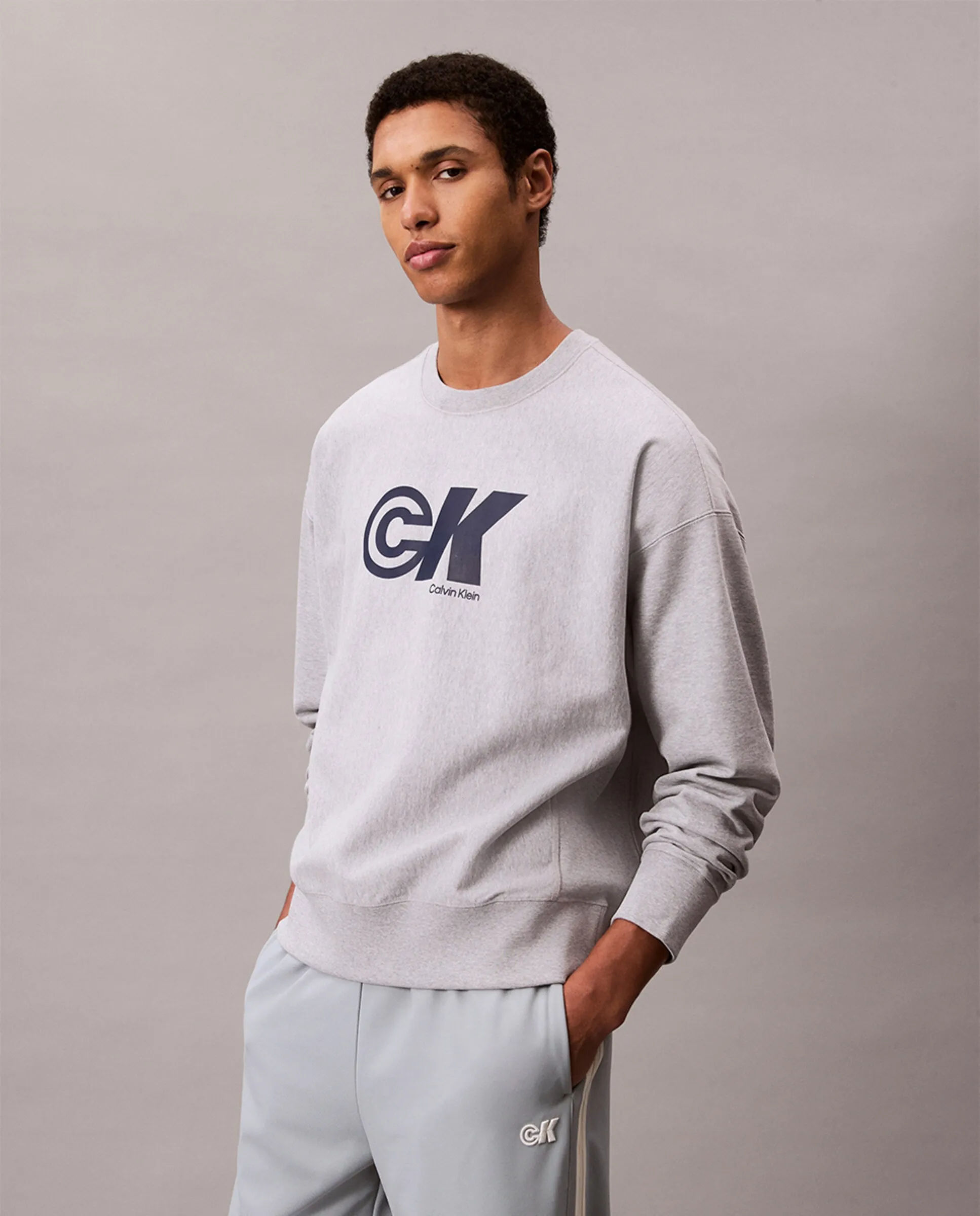 

Мужская толстовка с принтом Calvin Klein Jeans, светло-серый