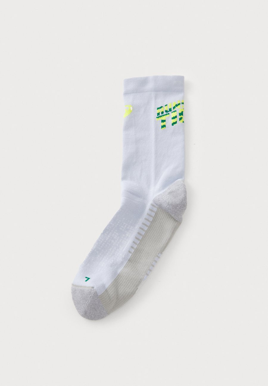 

Носки ASICS PERFORMANCE RUN CREW SOCK UNISEX, Blue Fade/Jasper Green/Citron/Blue
