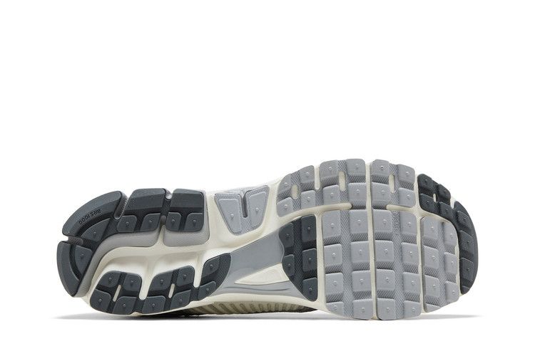 Кроссовки Nike Air Zoom Vomero 5, Summit White Metallic Silver — фото 4