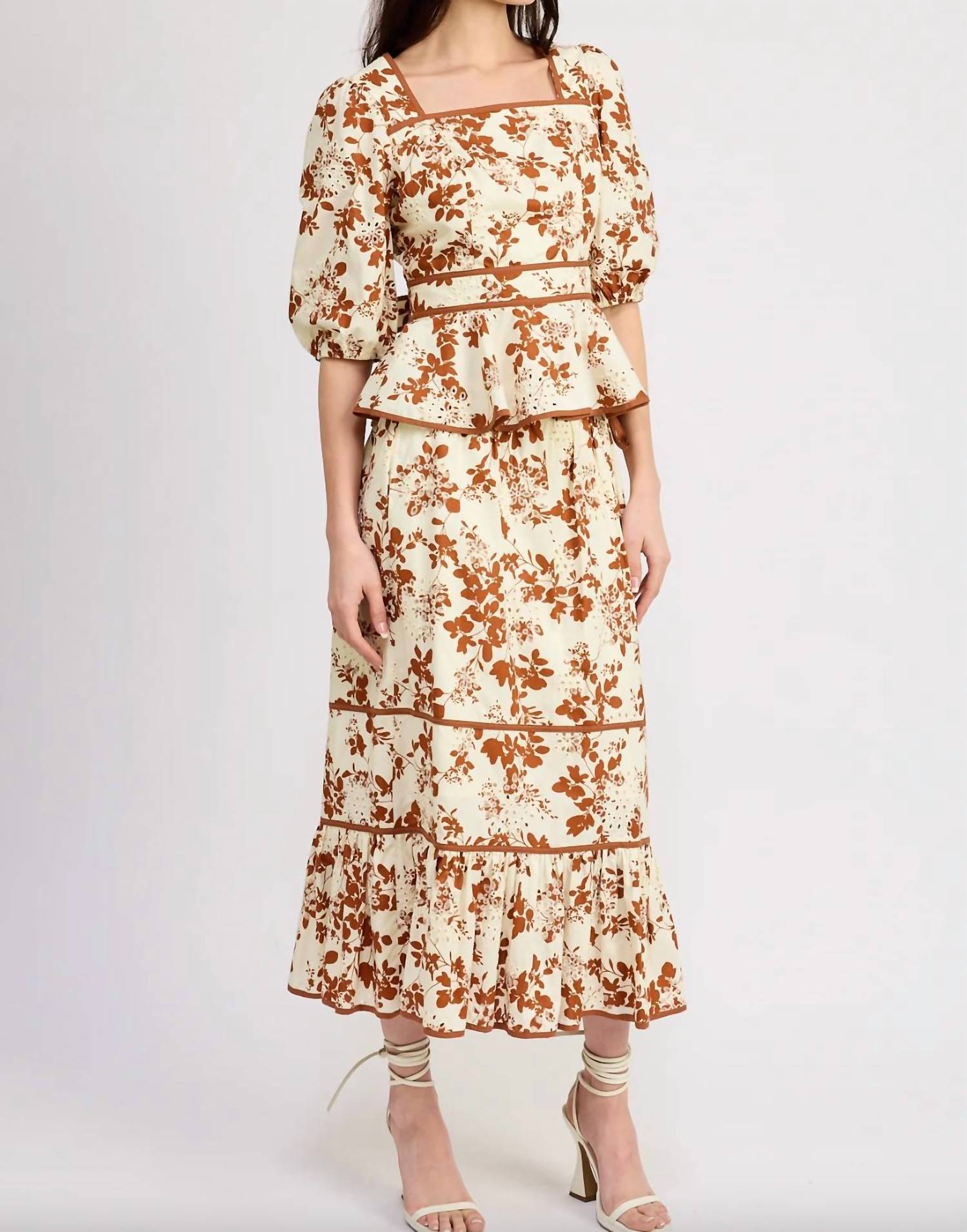 

Топ Emilia в цвете Off White Rust En Saison