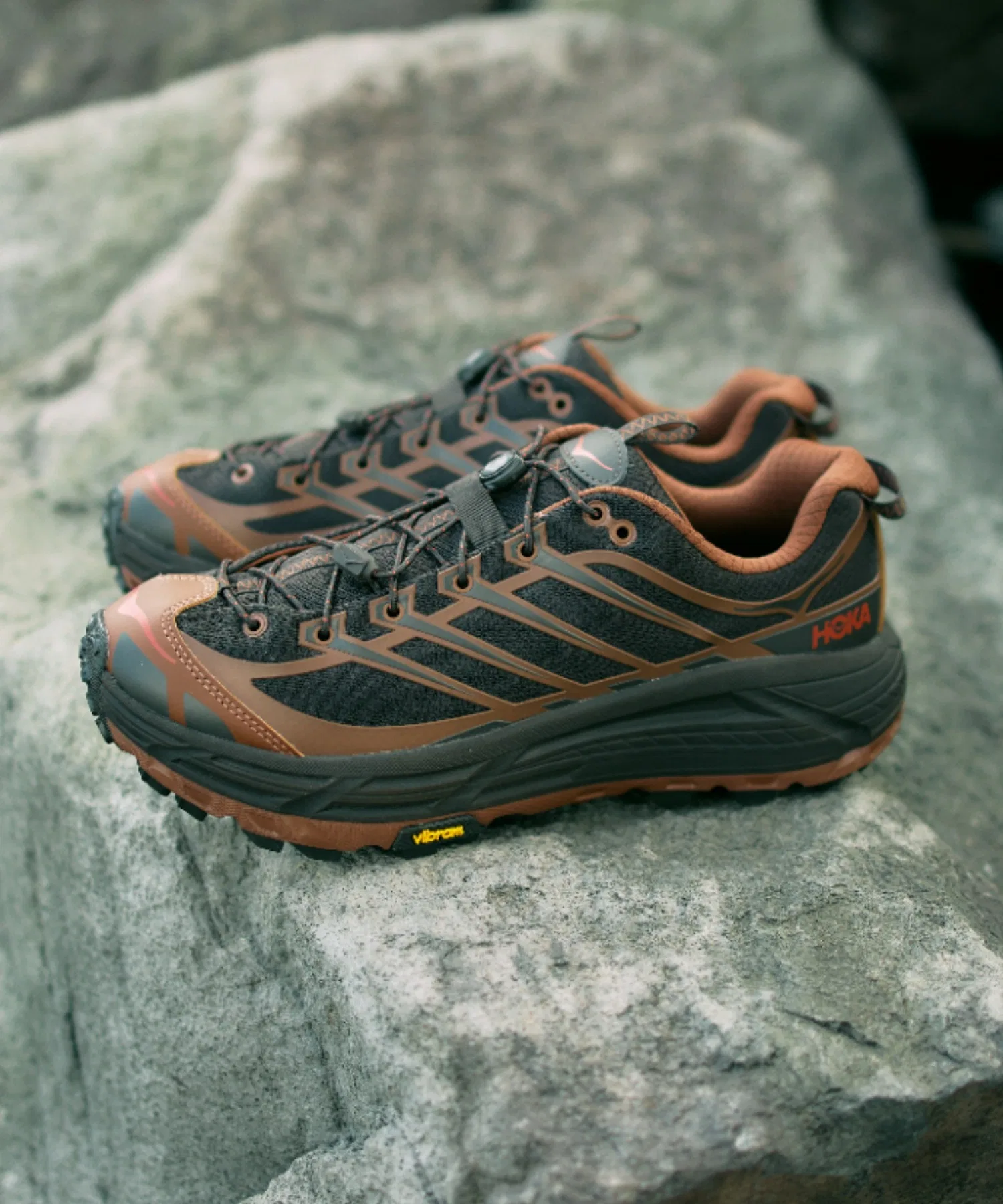 Унисекс кроссовки HOKA MAFATE THREE2 коричневые