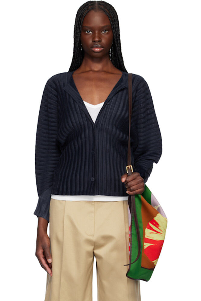 

Кардиган в рубчик с темно-синими складками в феврале PLEATS PLEASE ISSEY MIYAKE