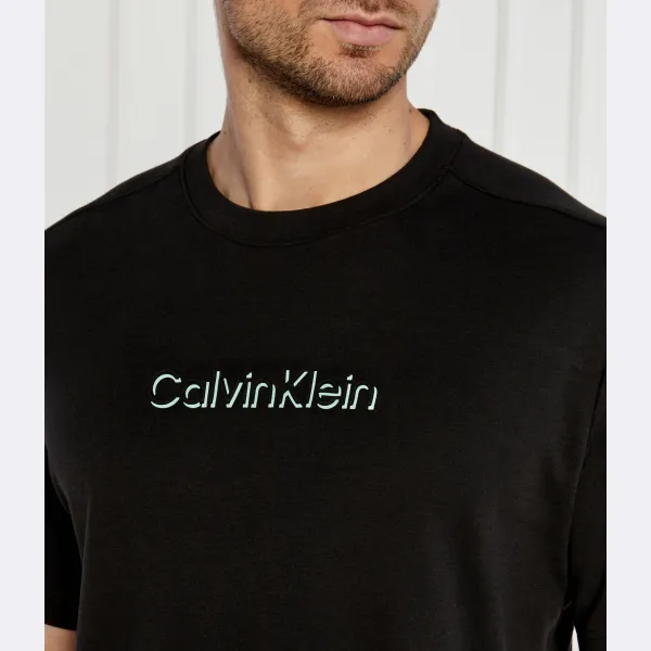 Футболка комфортного кроя Shadow Calvin Klein, черный — фото 4