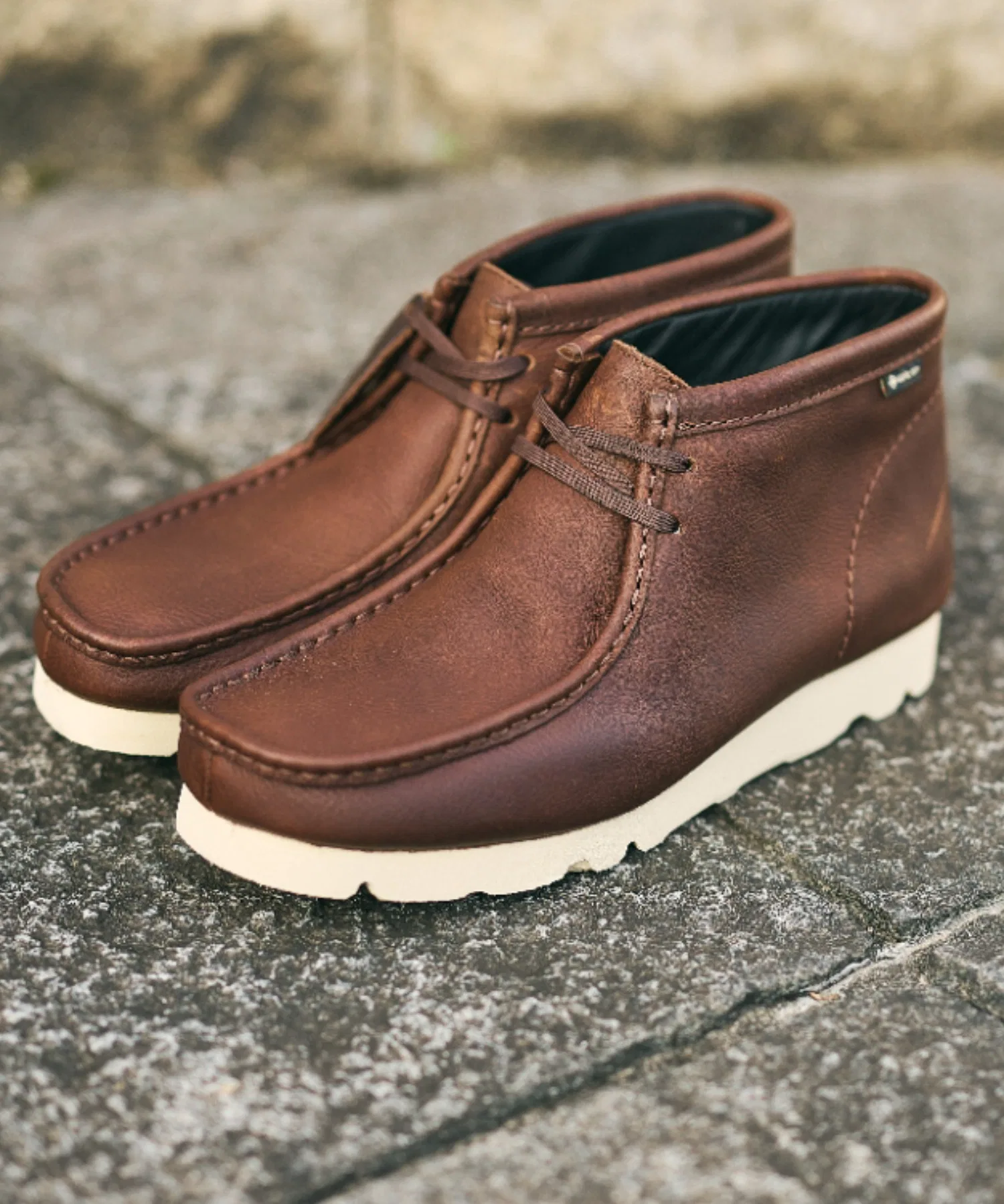 Мужские ботинки Clarks WALLABEE BOOT GTX коричневые — фото 2