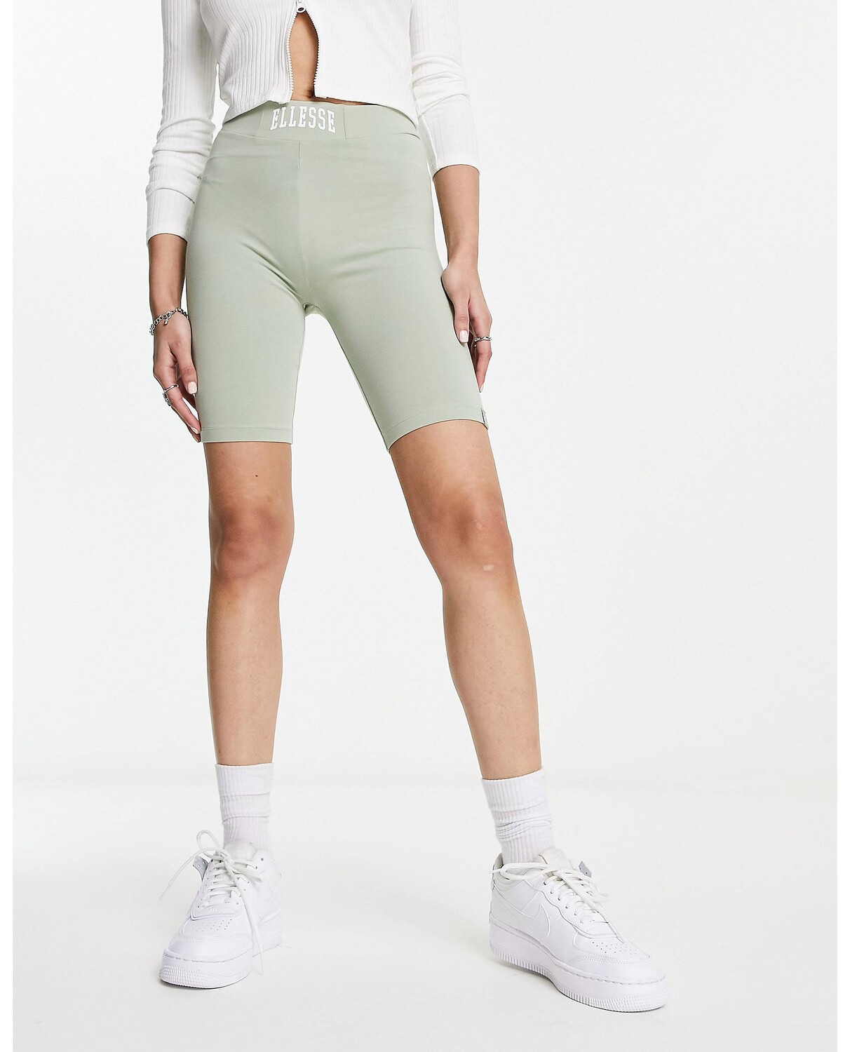 

Зеленые шорты-леггинсы ellesse Lucini