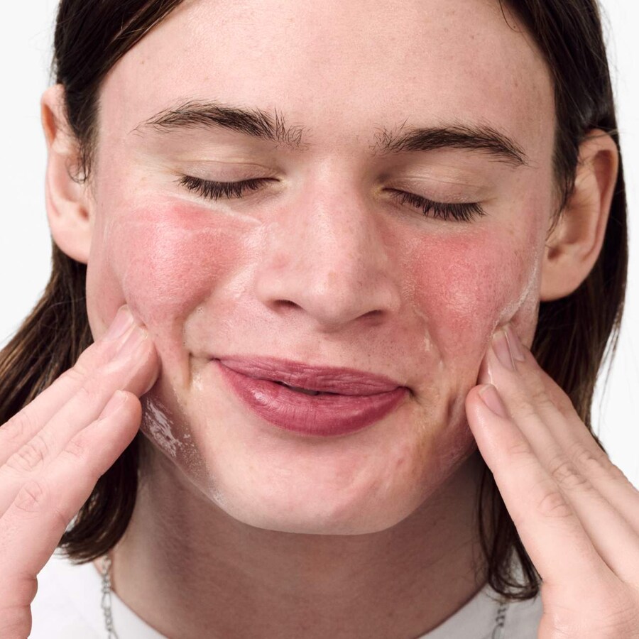 Крем для лица SPF CLINIQUE Очищающее средство Redness Solutions для чувствительной кожи, мягкое и успокаивающее — фото 4