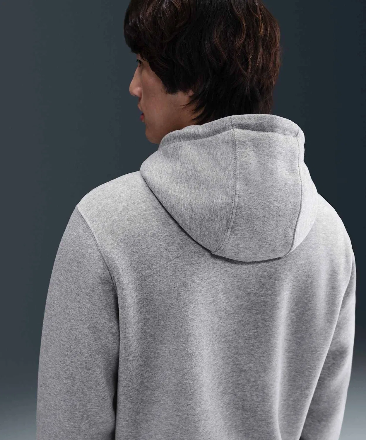 Толстовка Nike Club Men's Pullover Fleece Hoodie, тёмно-серый — фото 2