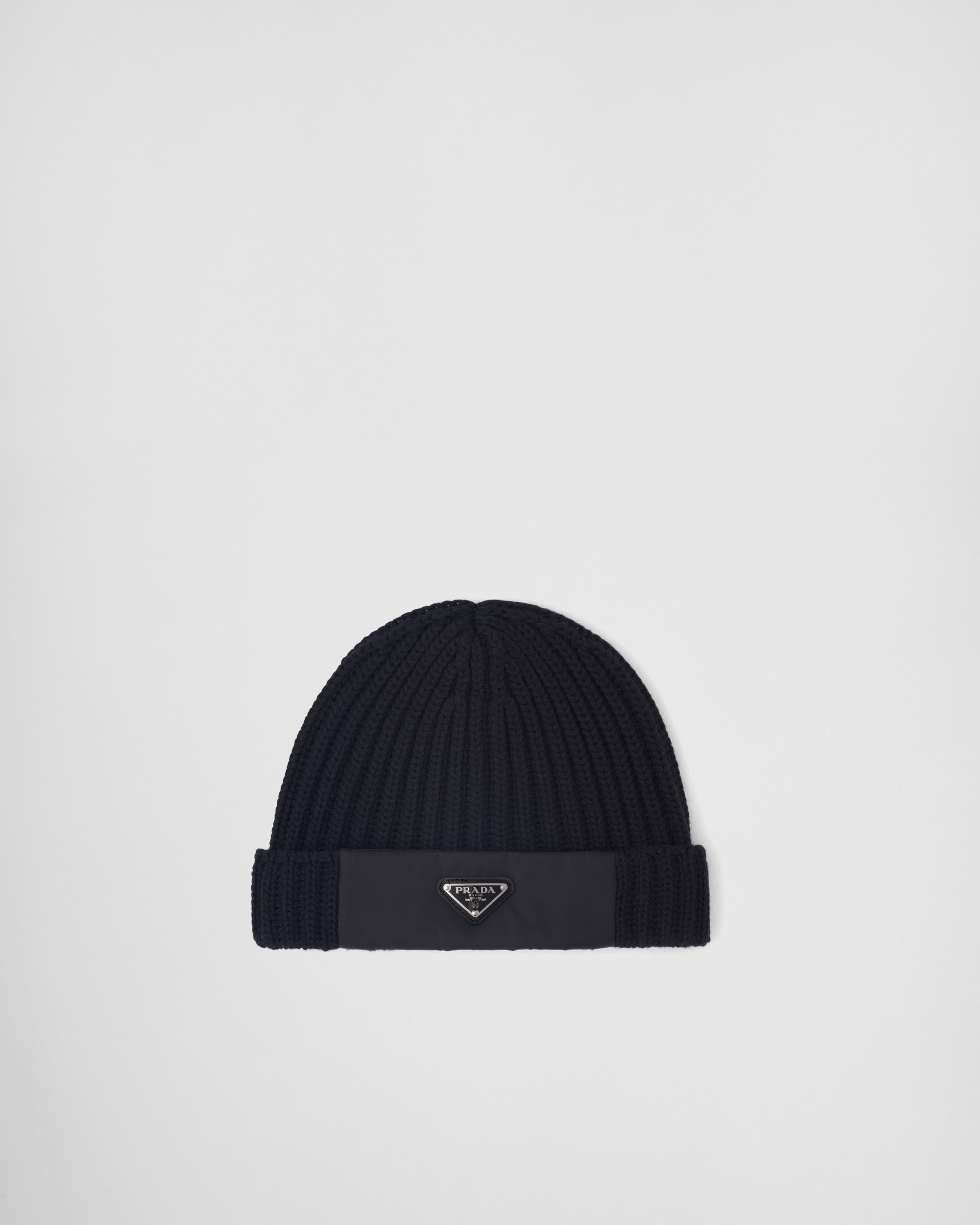 

Кепка из габардина Re-Nylon и шерсти Prada, черный