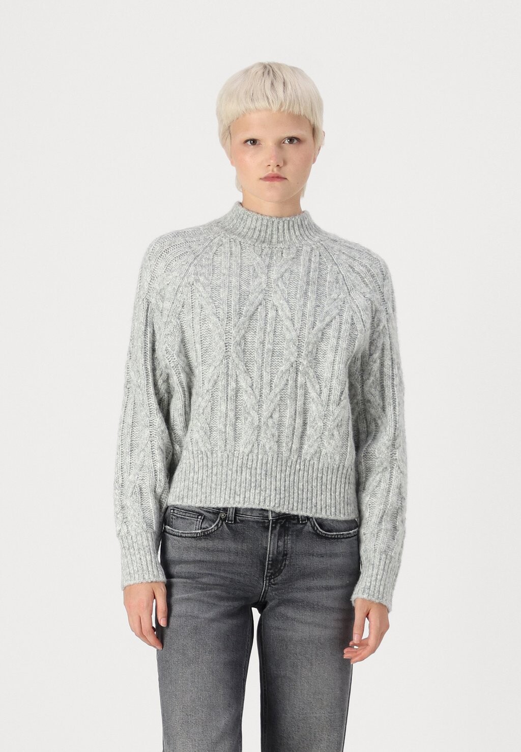 

Джемпер VMBAILY HIGHNECK PULLOVER Vero Moda, цвет Mottled Light Grey