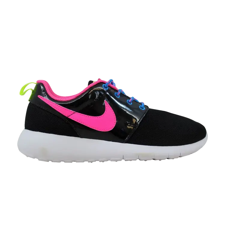 

Кроссовки Nike Roshe One GS 'Black Pink White', розовый