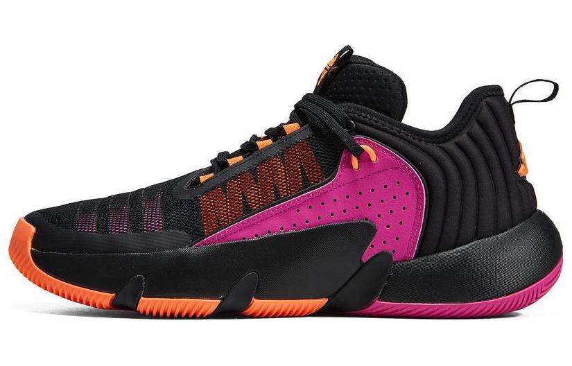 

Adidas Трей Анлимитед 'Блэк Пинк'