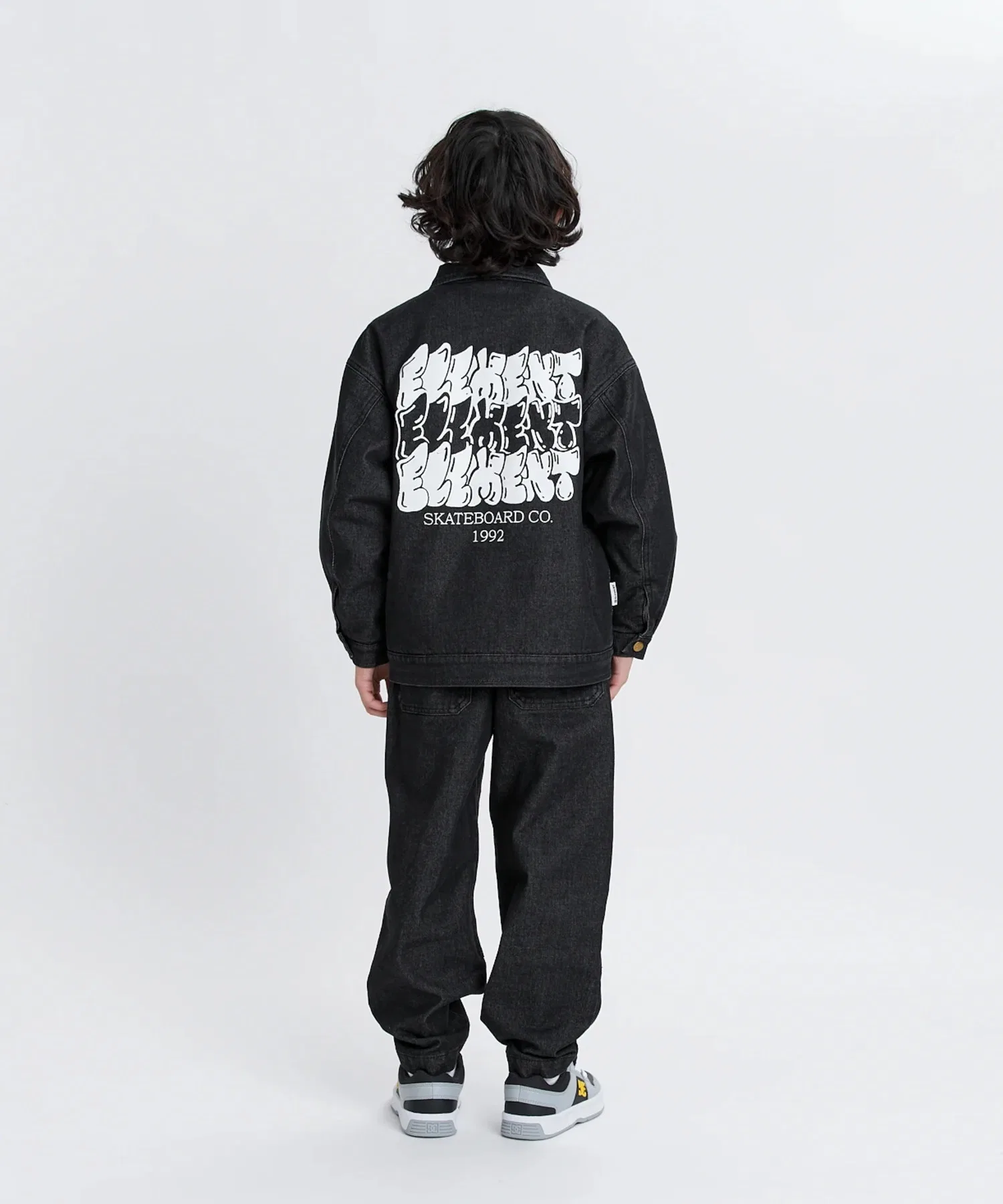 Детские джинсовые брюки ELEMENT Kids SHOD PANTS STD WKNEE [модель осень/зима 2025] / Детские джинсовые брюки Element Kids с эластичным поясом и зауженными штанинами — фото 4