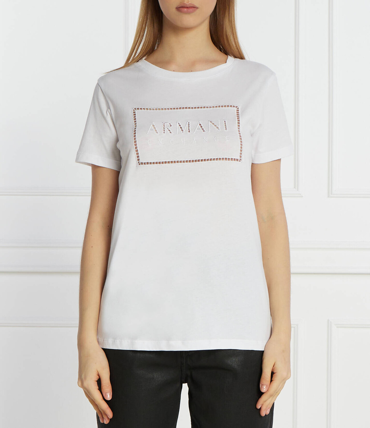 

Футболка Armani Exchange Regular Fit, белый