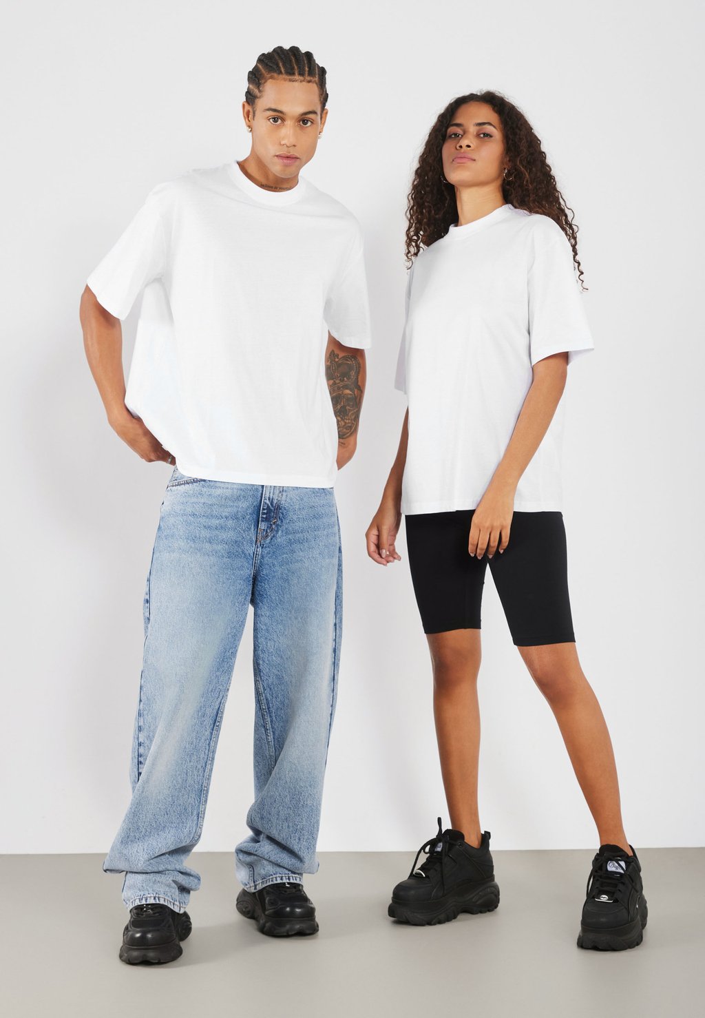 

Базовая футболка UNISEX 2 PACK YOURTURN, белый