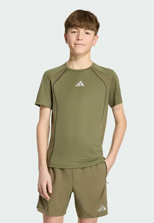Футболка спортивная Adidas Sportswear Tech Apparel Climacool T-Shirt, оливковый страта рефлектив сильвер