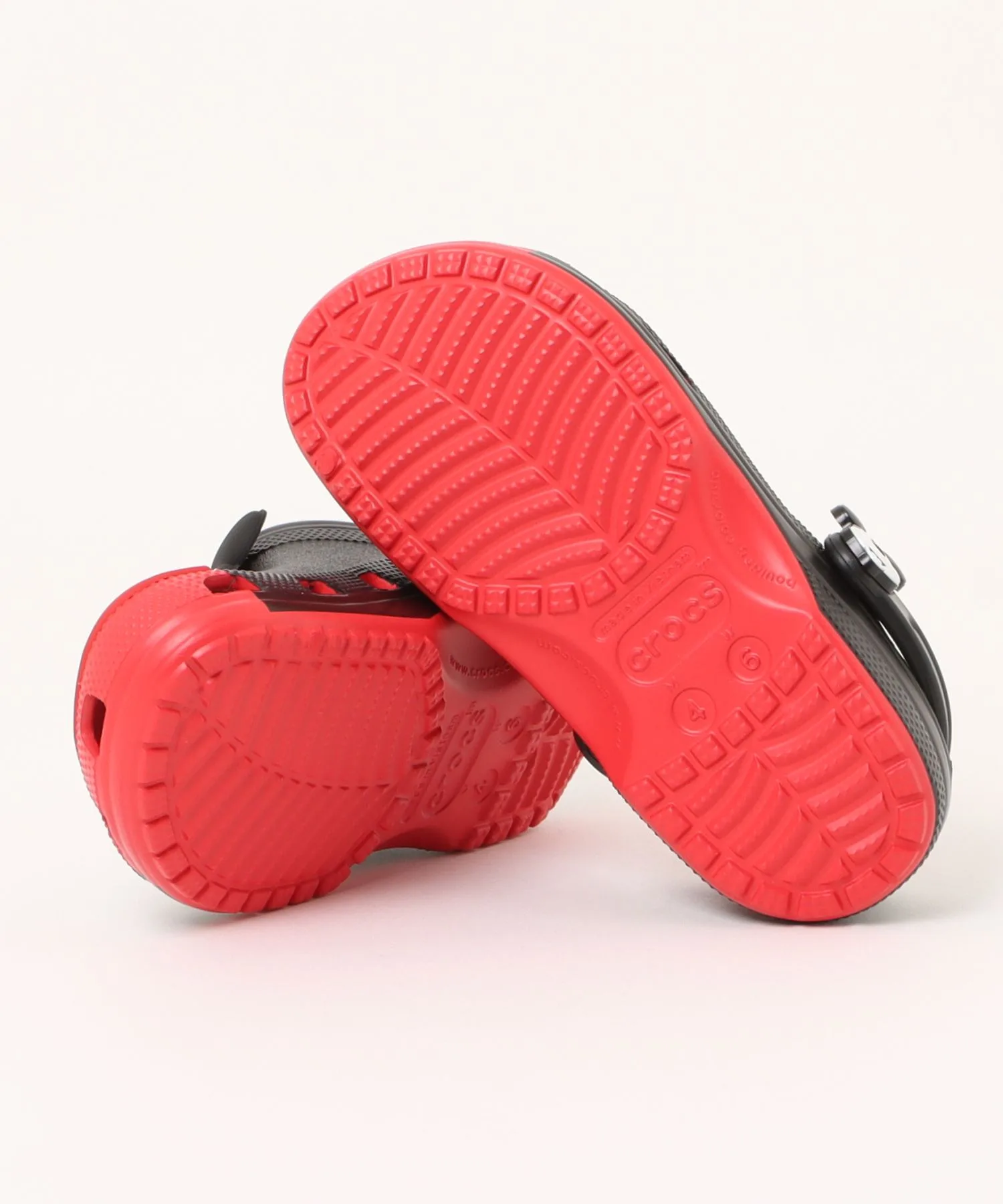 Мужские и женские сабо Crocs Mickey Mouse Classic Clog Disney — фото 3