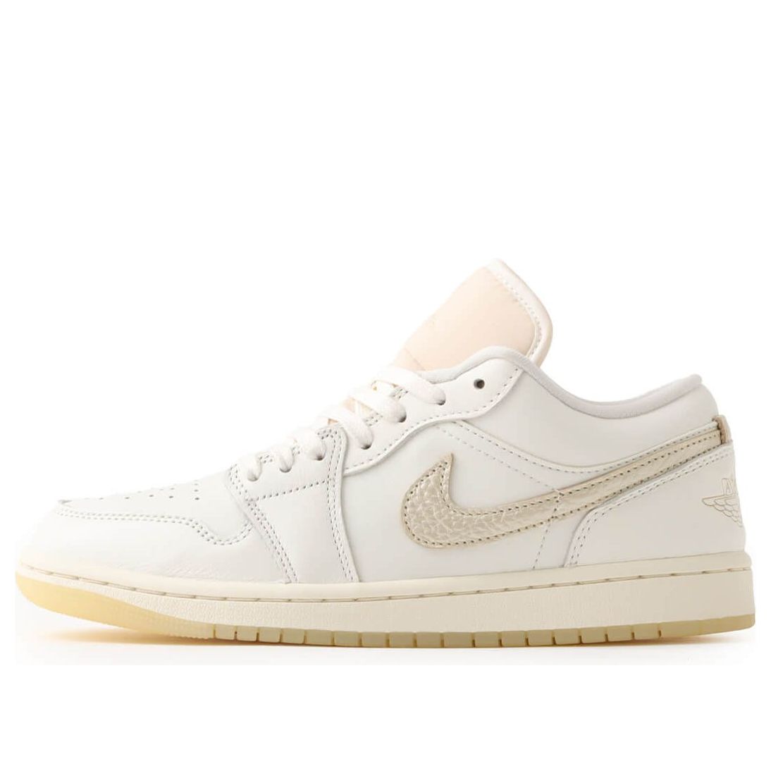 Кроссовки (WMNS) Air Jordan 1 Low SE 'Sail Pale Ivory Team Gold'