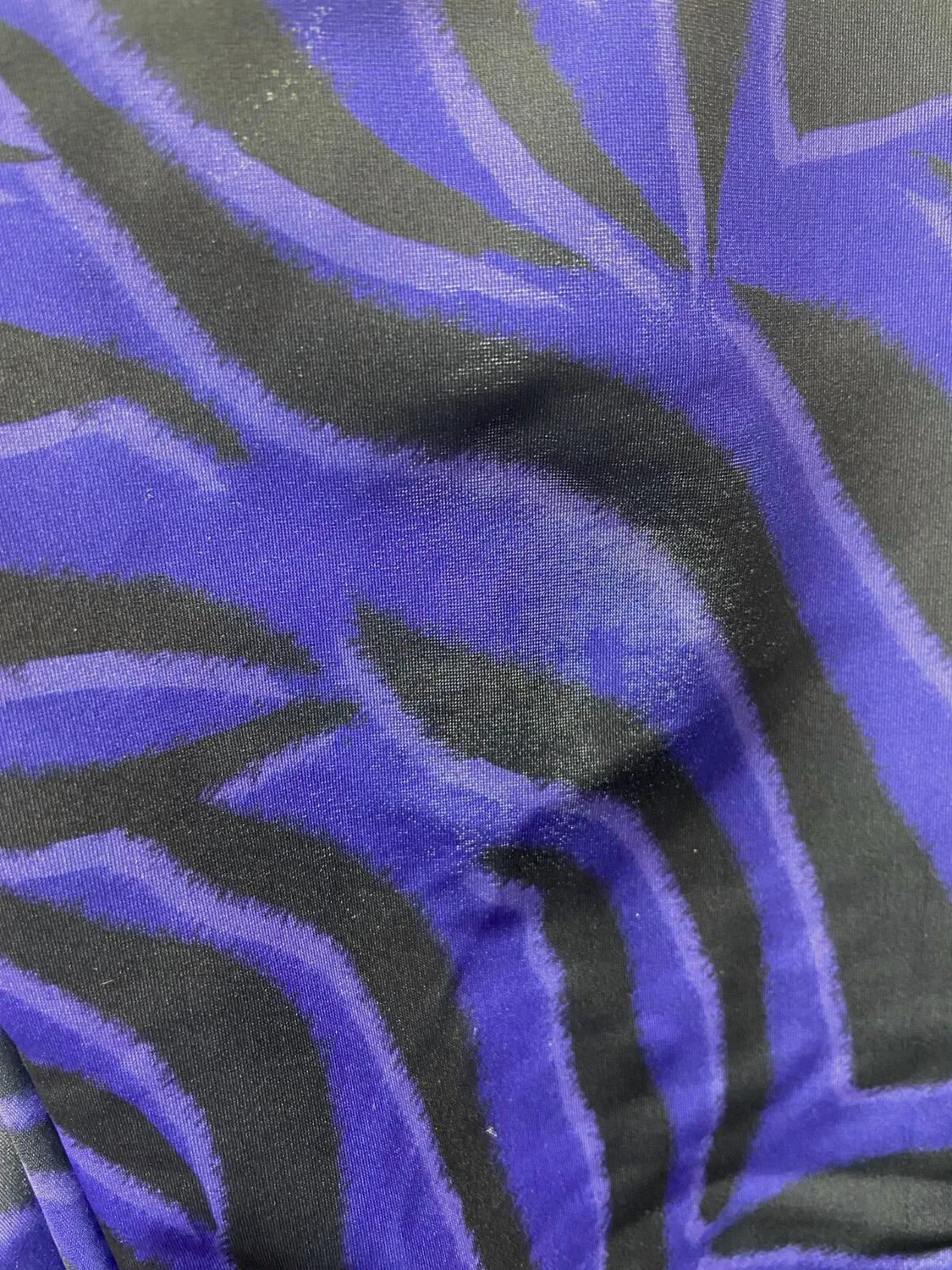 Terez Леггинсы для йоги и фитнеса Stretch Yoga Gym Leggings фиолетового цвета с зебровым принтом — фото 4